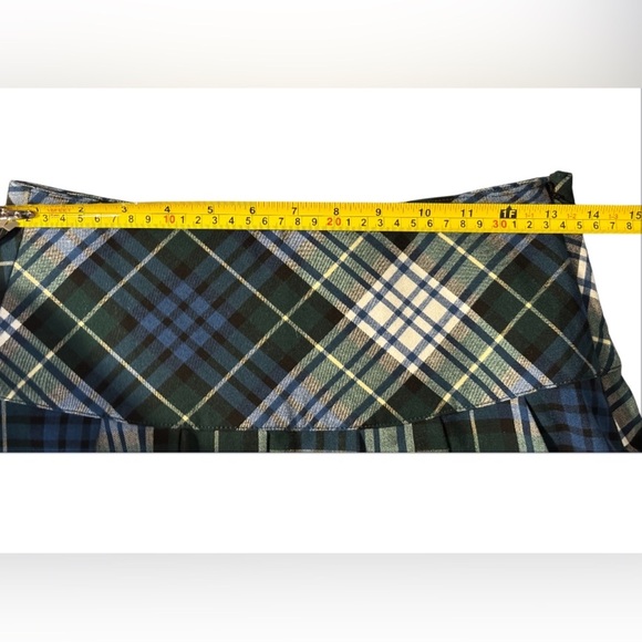 Pleated Skater Mini Skirt Size 0 Blue and Green Plaid    SKU 7 - Picture 4 of 9